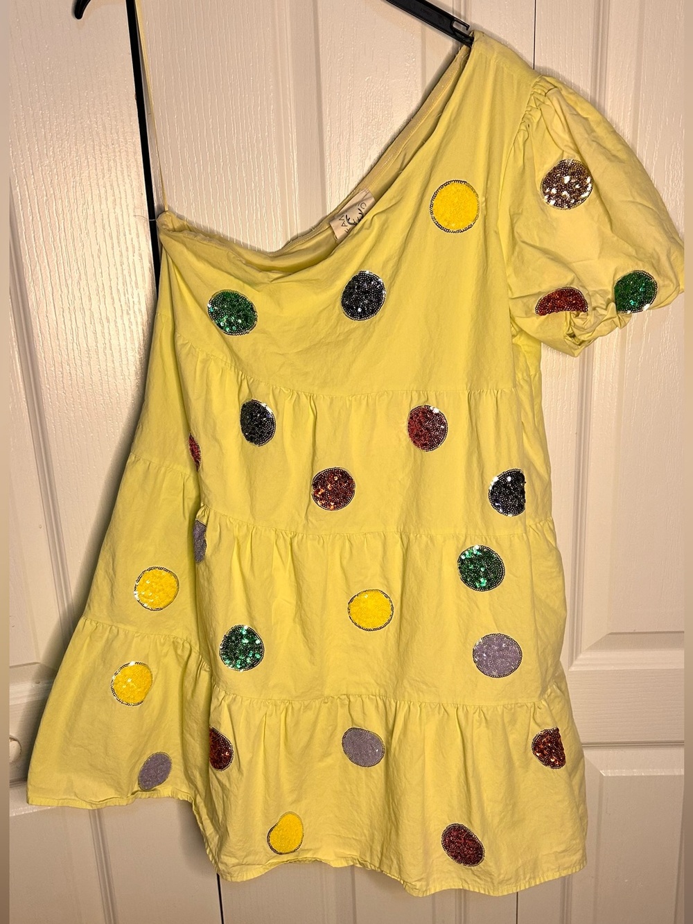 Fantastic Fawn Women’s Medium Yellow Green Sequin One Shoulder Mini Dress Flaw
